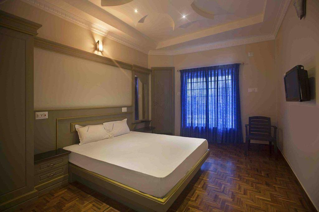 Hotel Chithra Канниякумари Экстерьер фото